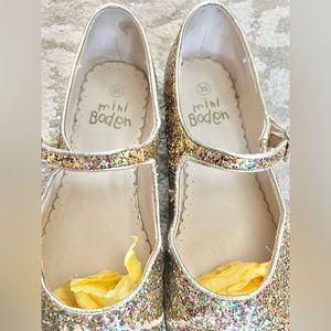 Mini Boden Gold Glitter Mary Jane Shoes Size 35 (US 3)